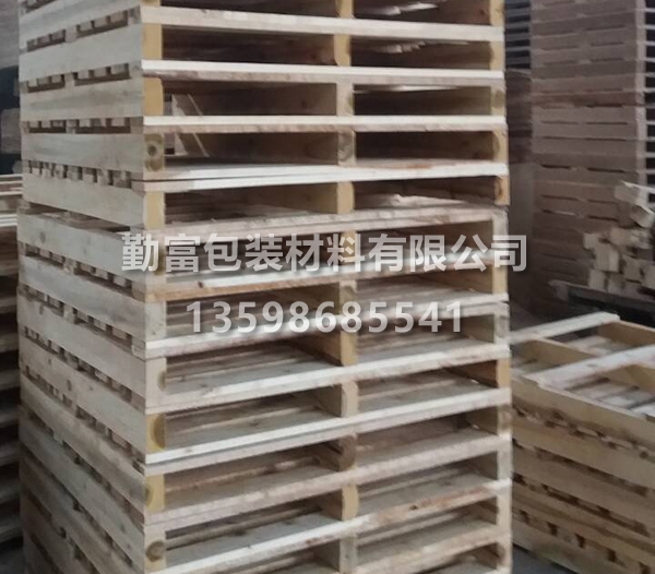 兩面進(jìn)叉木托盤(pán) 兩面進(jìn)叉木托盤(pán)